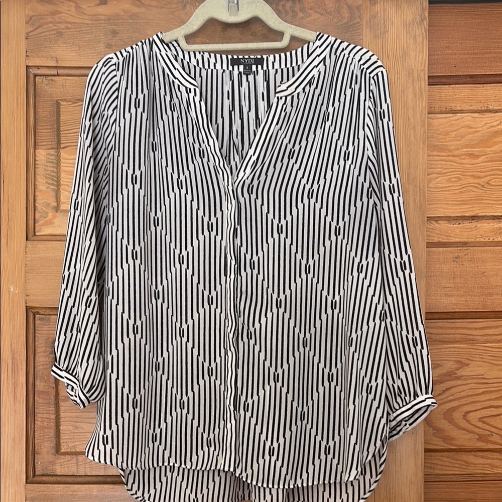 NYDJ Black and White Cuffed Sleeve Blouse